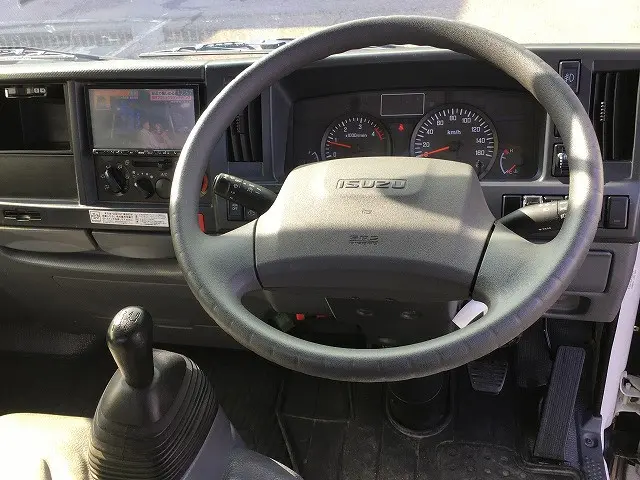 いすゞ エルフ TRG-NKR85A(2WD)の写真46