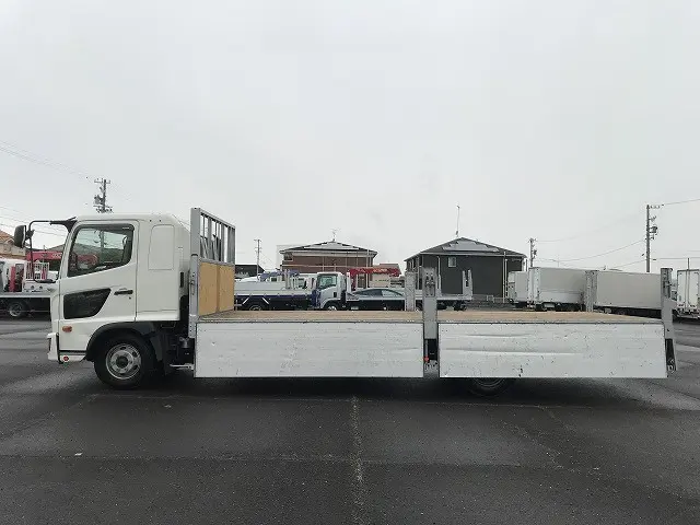 日野 レンジャー 2KG-FD2ABA(2WD)の写真14