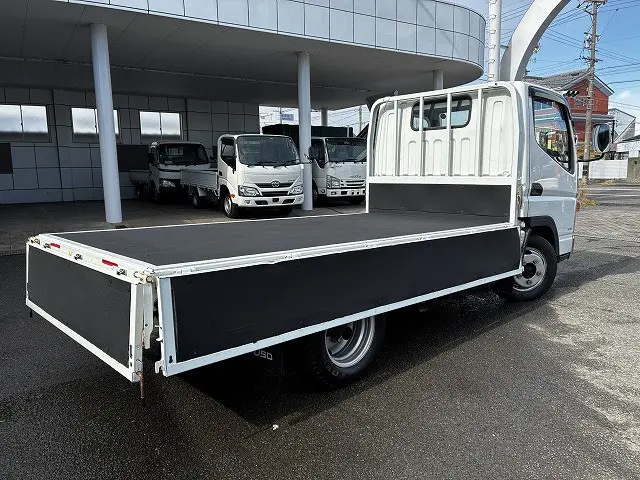 三菱 キャンター 2RG-FBA20(2WD)の写真15
