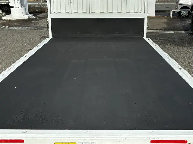 三菱 キャンター 2RG-FBA20(2WD)の写真16