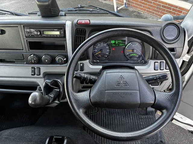 三菱 キャンター 2RG-FBA20(2WD)の写真28