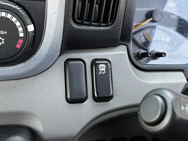 三菱 キャンター 2RG-FBA20(2WD)の写真31