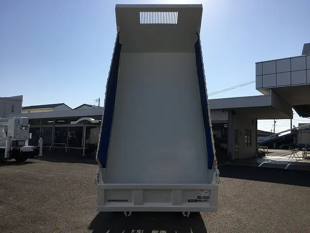 いすゞ エルフ 2RG-NKR88AD(2WD)の写真7