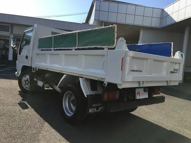 いすゞ エルフ 2RG-NKR88AD(2WD)の写真13