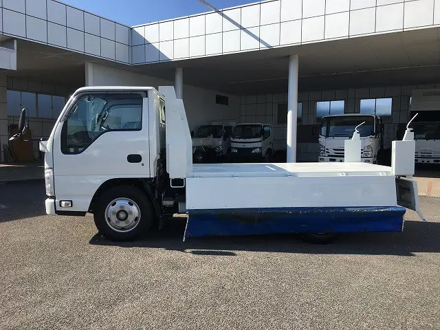 いすゞ エルフ 2RG-NKR88AD(2WD)の写真18