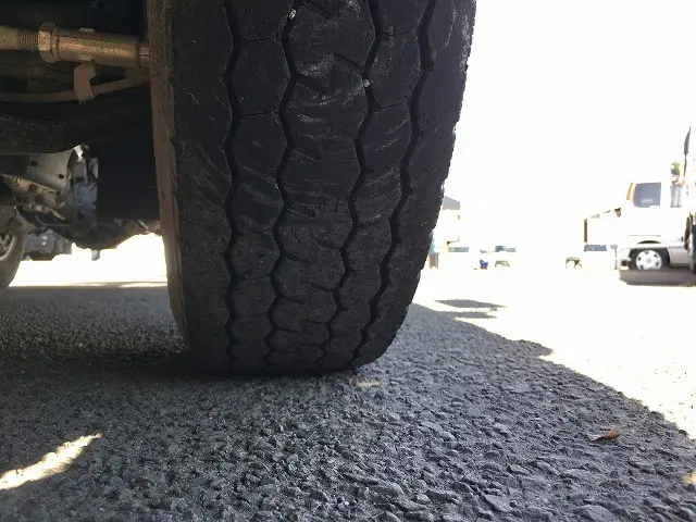 いすゞ エルフ 2RG-NKR88AD(2WD)の写真42