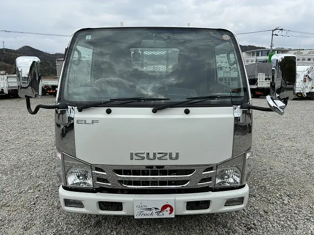 いすゞ エルフ 2RG-NJR88A(2WD)の写真2