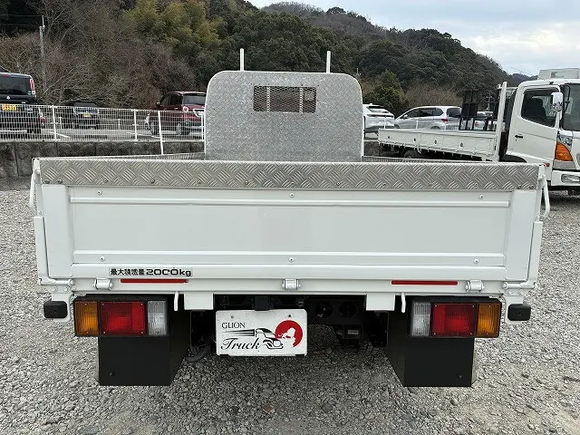 いすゞ エルフ 2RG-NJR88A(2WD)の写真7