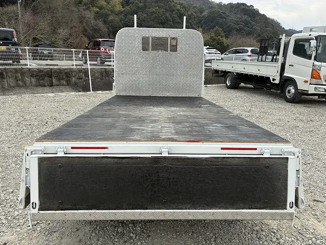 いすゞ エルフ 2RG-NJR88A(2WD)の写真14