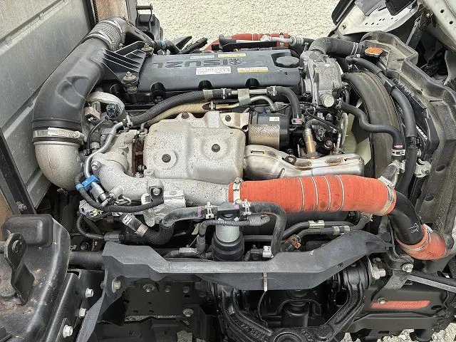 いすゞ エルフ 2RG-NJR88A(2WD)の写真26