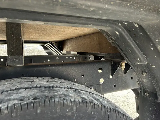 いすゞ エルフ 2RG-NJR88A(2WD)の写真45