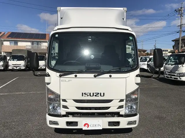 いすゞ エルフ 2RG-NMR88AN(2WD)の写真2