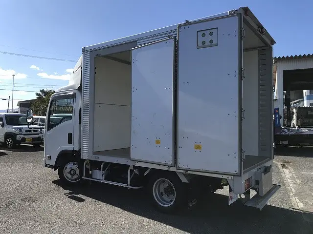 いすゞ エルフ 2RG-NMR88AN(2WD)の写真11