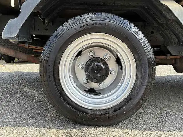 いすゞ エルフ KR-NHR69(2WD)の写真24