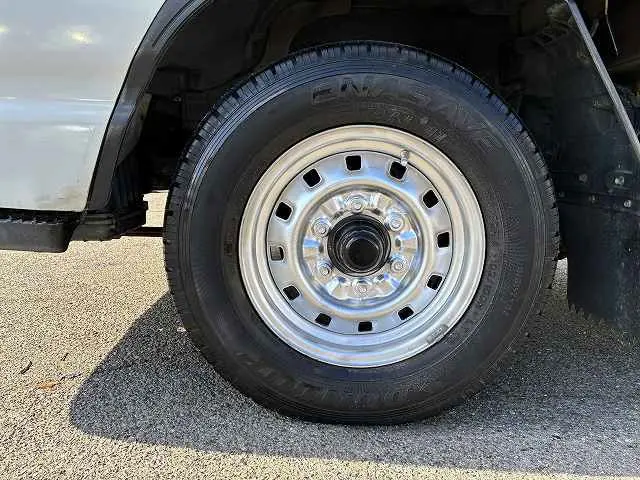 いすゞ エルフ KR-NHR69(2WD)の写真28