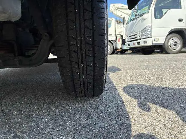 いすゞ エルフ KR-NHR69(2WD)の写真29