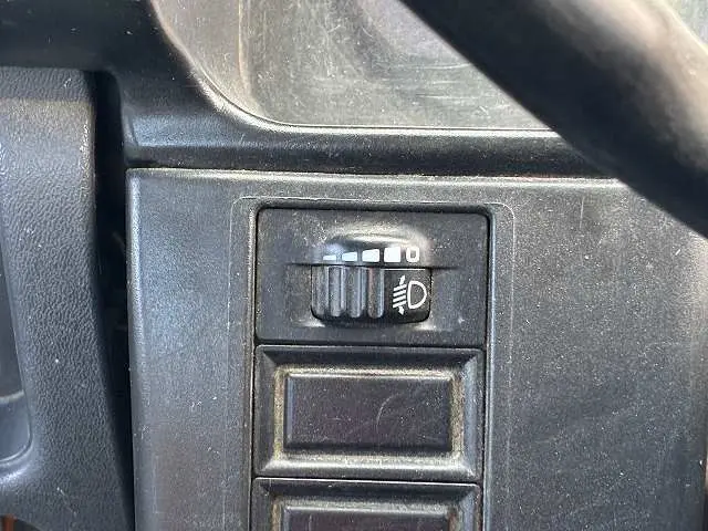 いすゞ エルフ KR-NHR69(2WD)の写真44