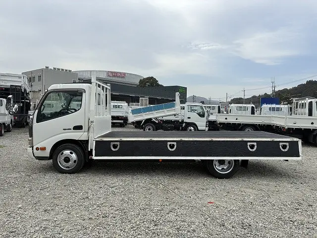 日野 デュトロ TKG-XZU650M(2WD)の写真11