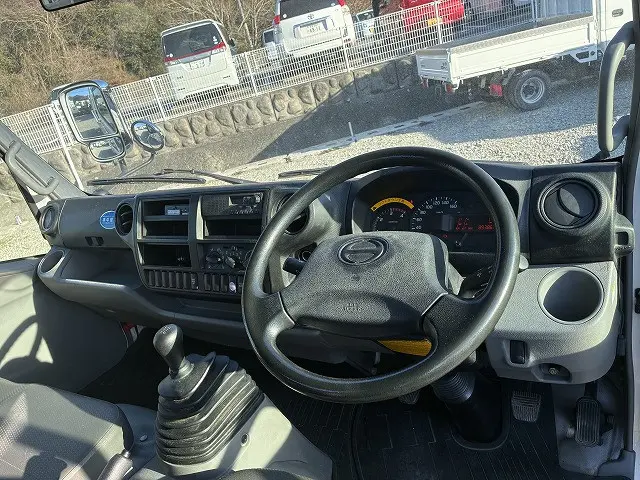 日野 デュトロ TKG-XZC710M(2WD)の写真32