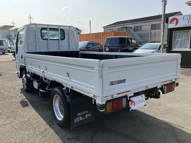 いすゞ エルフ TRG-NKR85A(2WD)の写真6