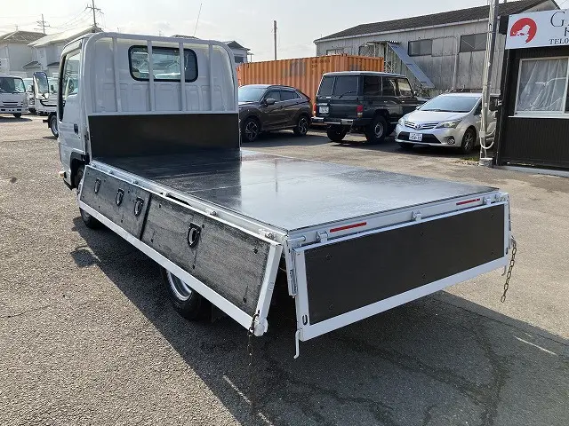 いすゞ エルフ TRG-NKR85A(2WD)の写真13