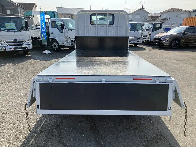 いすゞ エルフ TRG-NKR85A(2WD)の写真14