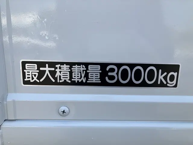 いすゞ エルフ TRG-NKR85A(2WD)の写真30