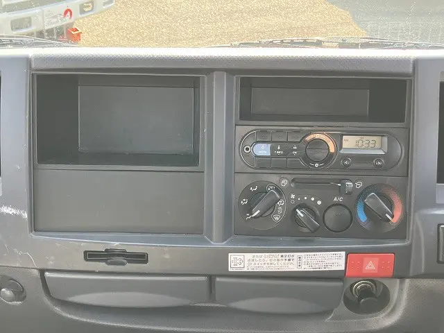 いすゞ エルフ TRG-NKR85A(2WD)の写真38