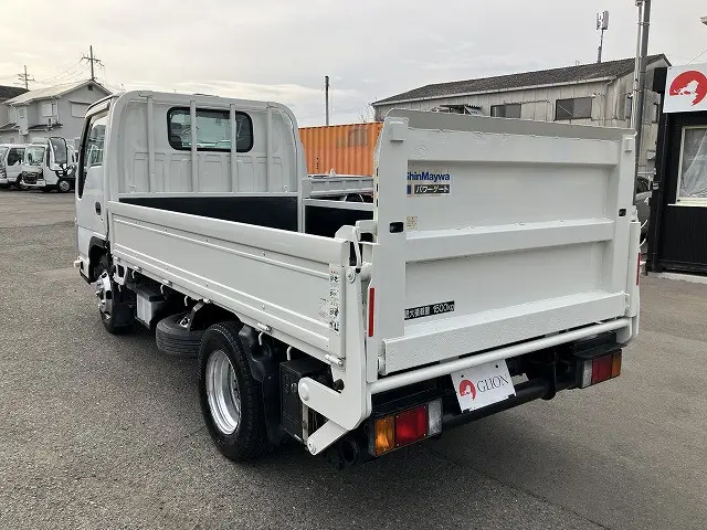 いすゞ エルフ TKG-NJR85A(2WD)の写真6