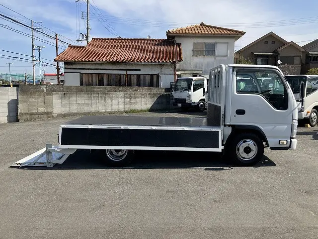 いすゞ エルフ TKG-NJR85A(2WD)の写真12