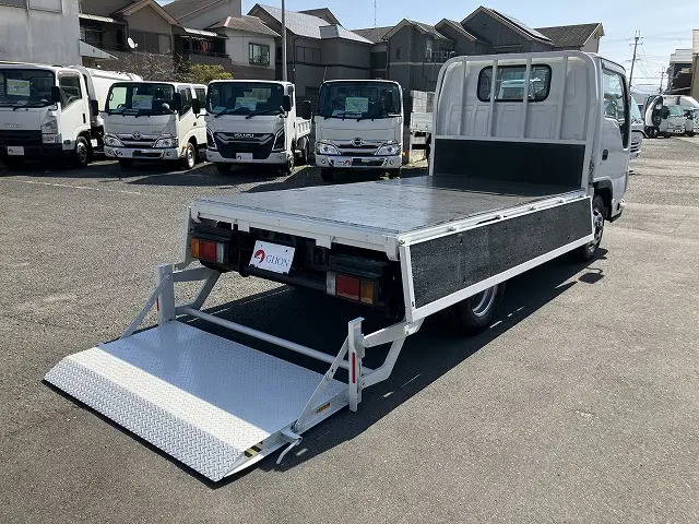 いすゞ エルフ TKG-NJR85A(2WD)の写真15