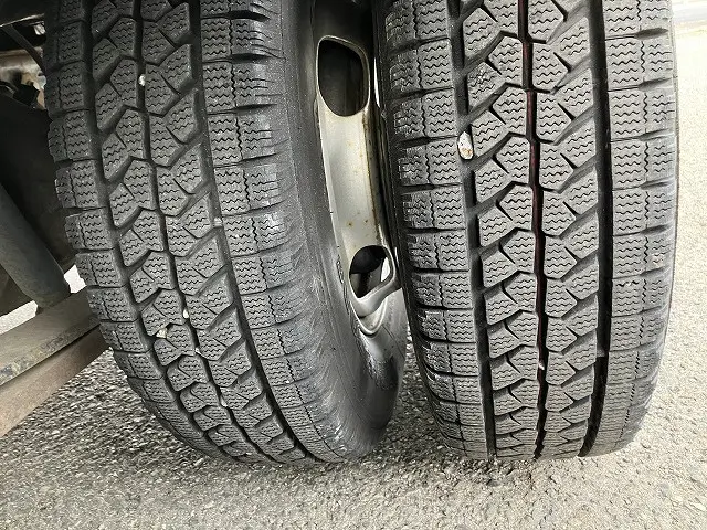 いすゞ エルフ TKG-NJR85A(2WD)の写真31