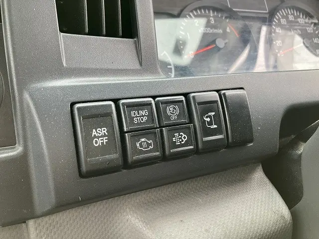 いすゞ エルフ TKG-NJR85A(2WD)の写真38