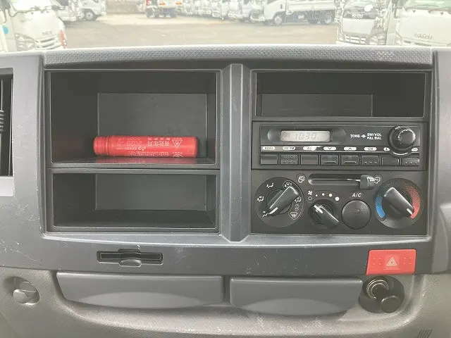 いすゞ エルフ TKG-NJR85A(2WD)の写真39