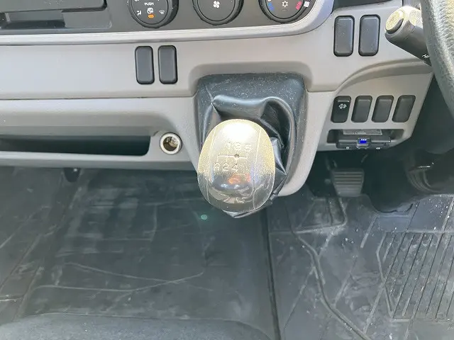 三菱 キャンター TPG-FEB50(2WD)の写真43
