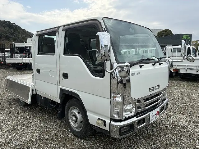 いすゞ エルフ TRG-NHR85A(2WD)の写真10