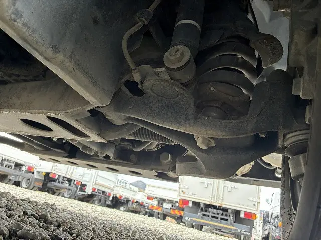 いすゞ エルフ TRG-NHR85A(2WD)の写真24