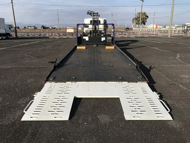 いすゞ エルフ TRG-NPR85AN(2WD)の写真5