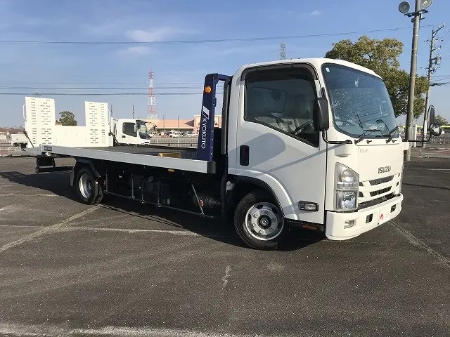 いすゞ エルフ TRG-NPR85AN(2WD)の写真10