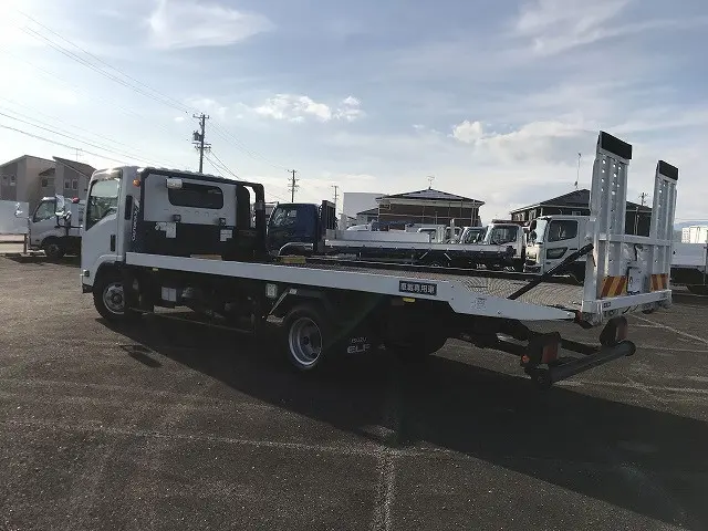 いすゞ エルフ TRG-NPR85AN(2WD)の写真11