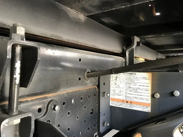 いすゞ エルフ TRG-NPR85AN(2WD)の写真36