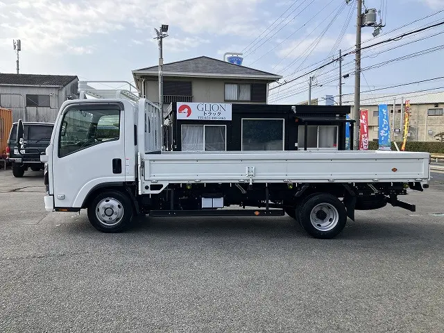 いすゞ エルフ 2RG-NLR88AC(2WD)の写真4