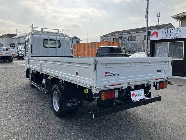 いすゞ エルフ 2RG-NLR88AC(2WD)の写真6