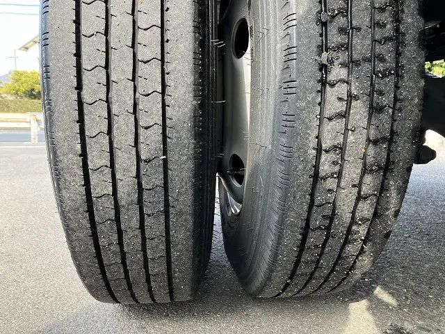 いすゞ エルフ 2RG-NLR88AC(2WD)の写真28