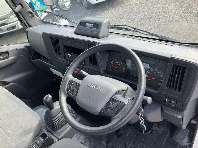 いすゞ エルフ 2RG-NLR88AC(2WD)の写真34