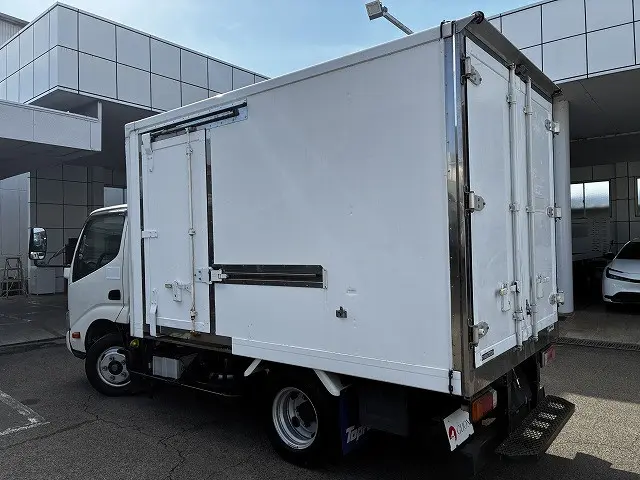 日野 デュトロ 2RG-XZC605M(2WD)の写真6