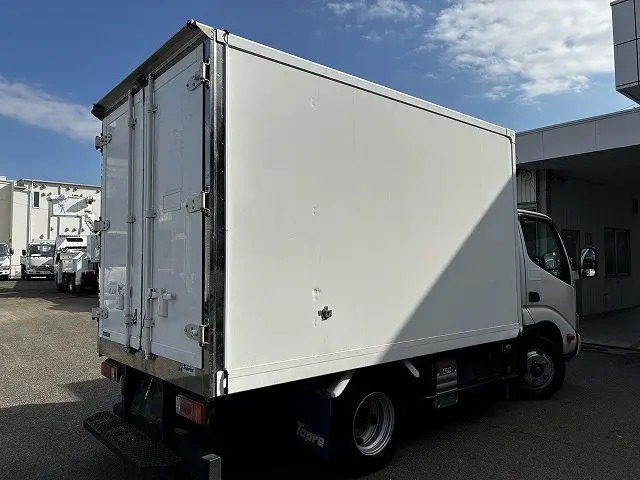 日野 デュトロ 2RG-XZC605M(2WD)の写真8