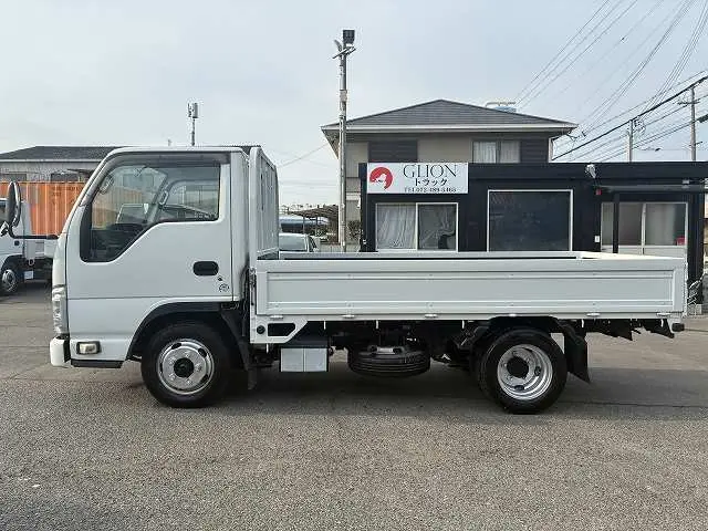 いすゞ エルフ TRG-NHR85A(2WD)の写真4