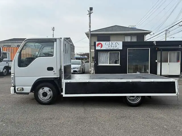 いすゞ エルフ TRG-NHR85A(2WD)の写真11