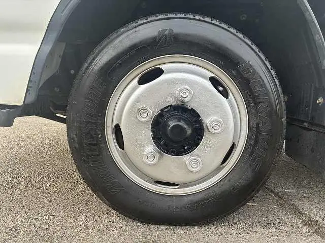 いすゞ エルフ TRG-NHR85A(2WD)の写真29